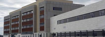 PALACE OF JUSTICE OF PLASENCIA (Black granite y white limestone)